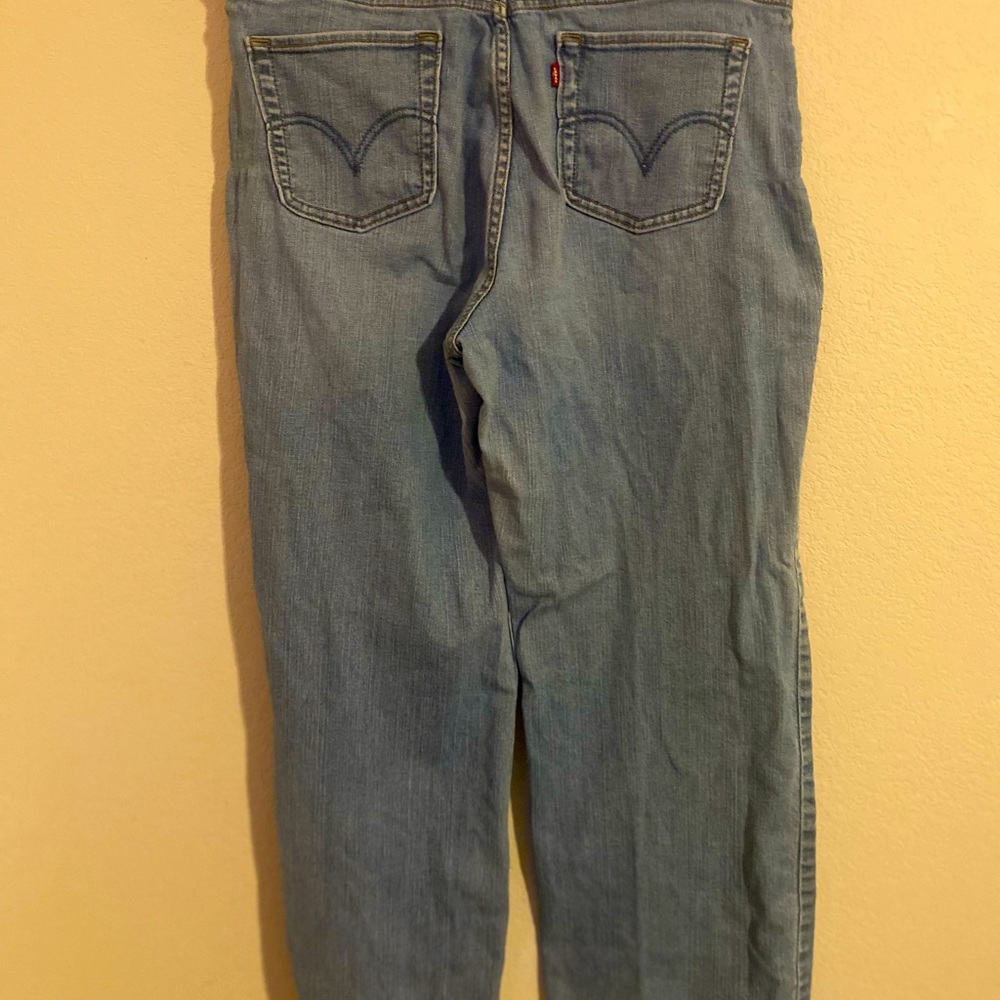 Women’s Levi’s 512 “mom jeans” Size 16 short